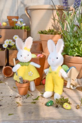 JAN '26: Fabric White Bunny Boy/Girl Dec, Set of 2, £6.99