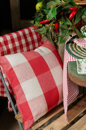FEB '26: Red & Natural Check Sq. Cushion w Pad, £24.99