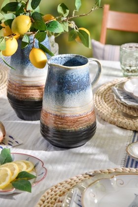 Coastal Summer Tablescape, from £9.99