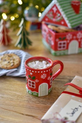 SEP '26: Red Gingerbread House Ceramic Mug w Lid, £14.99