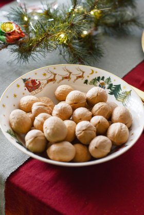 SEP '26: Nostalgia Tablescaping, Bone China Serving Bowl, £10.99