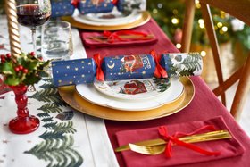 SEP '26: Nostalgia Tablescaping, Santa's Sleigh Lux Crackers, Box/6, £24.99