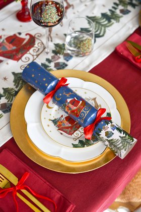 SEP '26: Nostalgia Tablescaping, Santa's Sleigh Lux Crackers, Box/6, £24.99