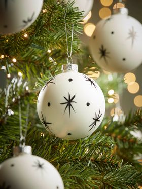 COX&COX Six Painted Stars Glass Baubles