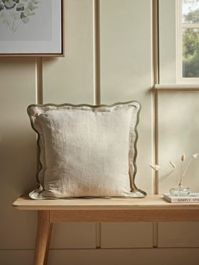 COX&COX Scalloped Square Cushion - Fern Green 1850765