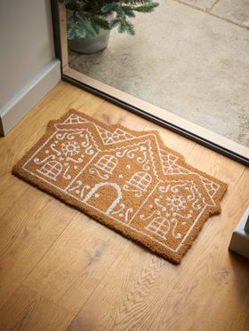 COX&COX Christmas Gingerbread Cottage Doormat