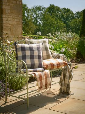 COX&COX Gingham Outdoor Cushion - Terracotta 1552247