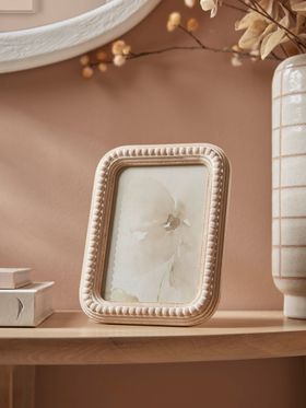 COX&COX Beaded Whitewashed Photo Frame 1150821