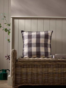 COX&COX Gingham Outdoor Cushion - Navy 1552248