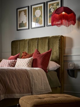 COX&COX Ribbed Olive Velvet Bed - King 1254079