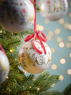 COX&COX Four Reindeer Paper Mache Baubles 1053988