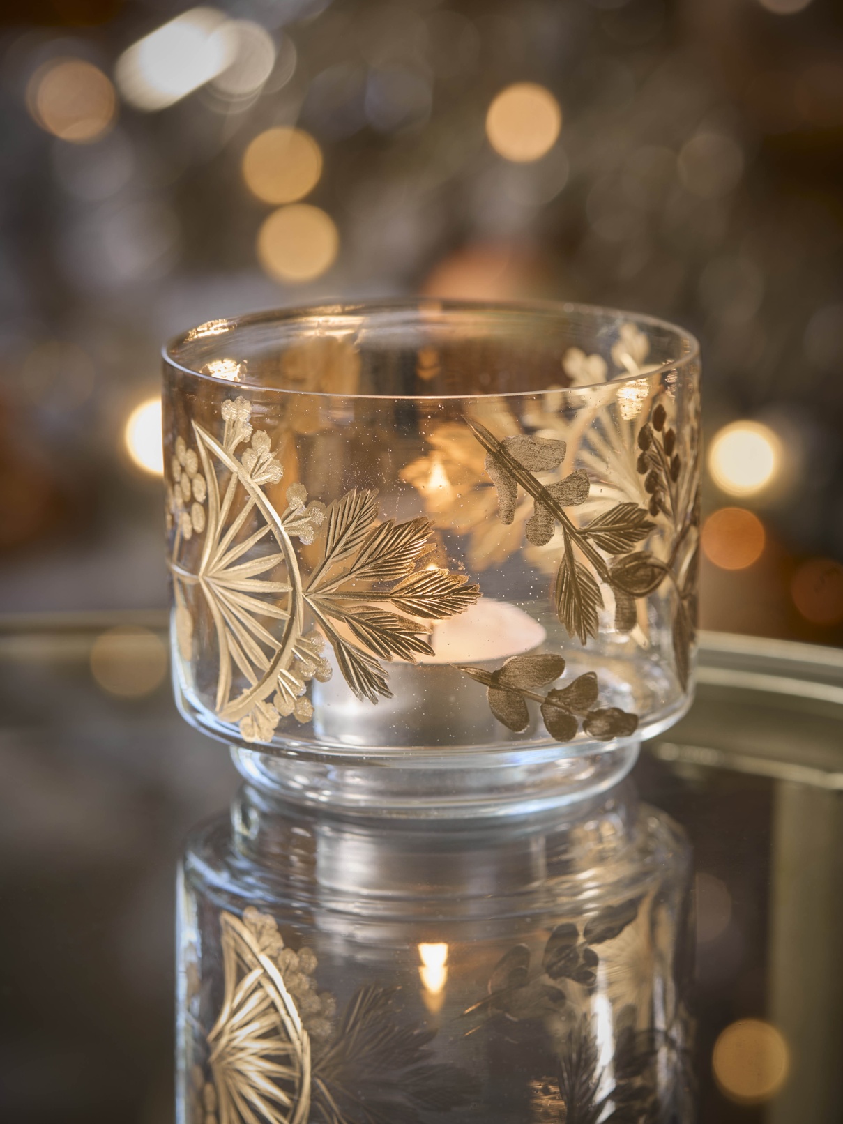 COX & COX Hand Cut Golden Berry Tealight Holder