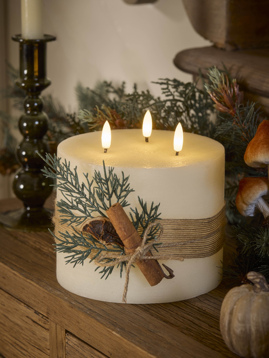 Cinnamon & Spruce LED Candle