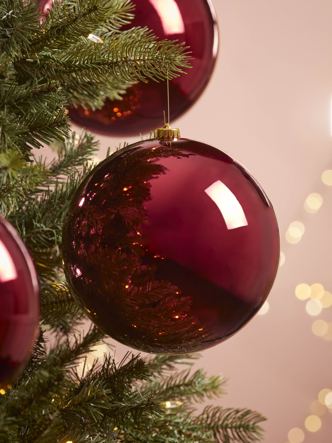 COX & COX Three Oversized Shatterproof Baubles - Berry Red - 20cm