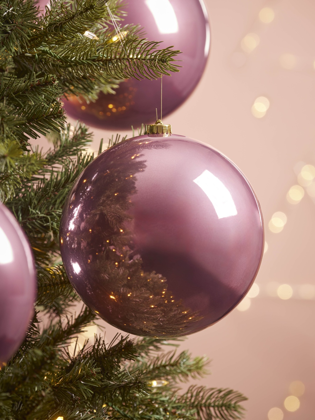 COX&COX Three Oversized Shatterproof Baubles - Mauve - 20cm
