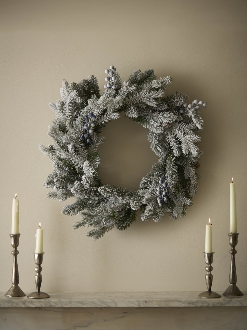 COX & COX Snowy Faux Juniper & Pine Wreath 1050440