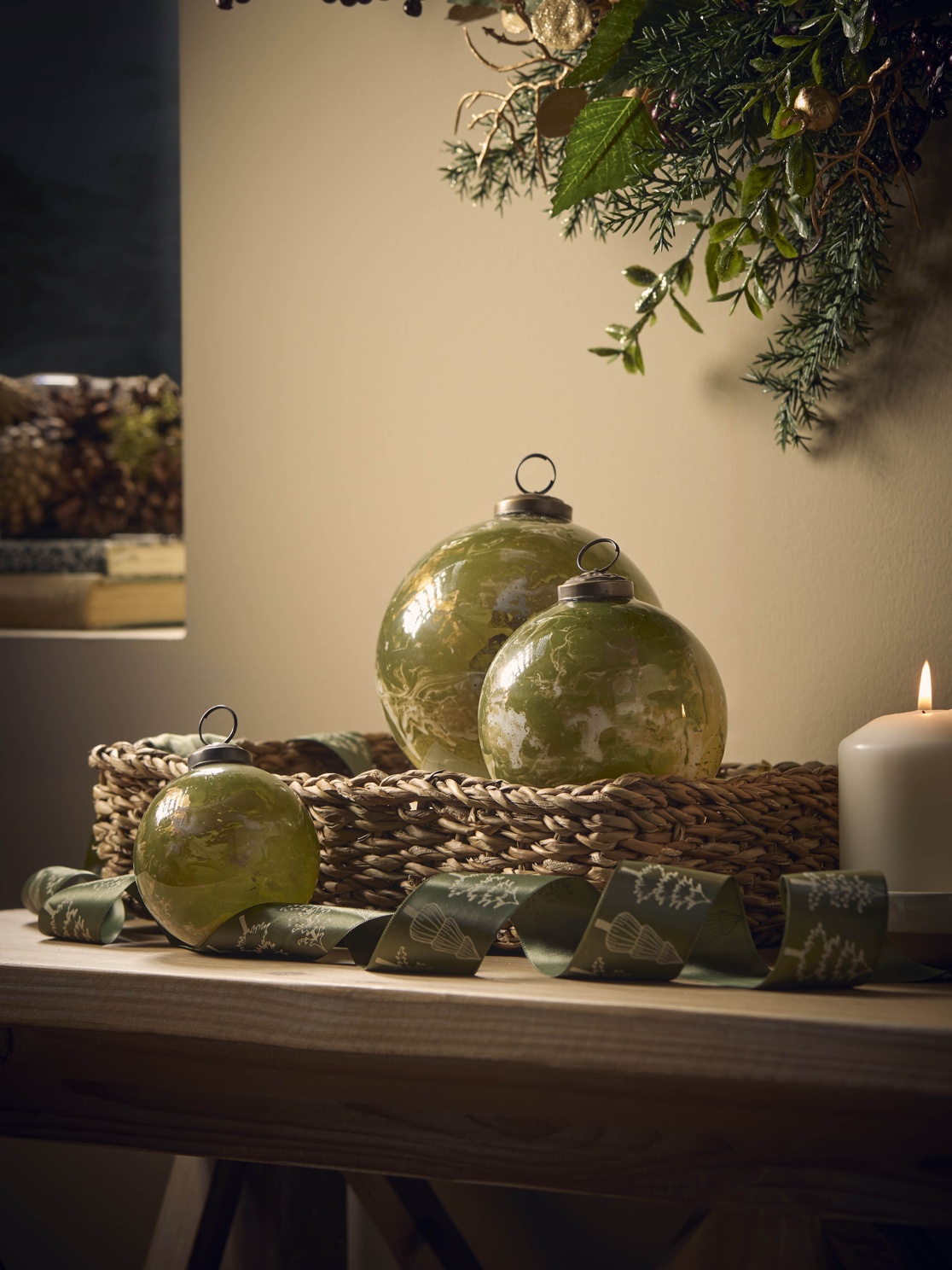 COX&COX Three Beautiful Glass Marble Effect Baubles - Dark Green