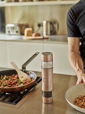 Cuisinart, Seasoning Mill In Vintage Rose