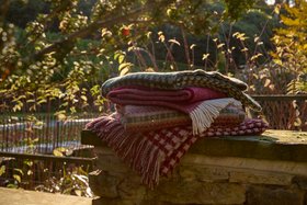 MOON, Pure Wool Throws (3)