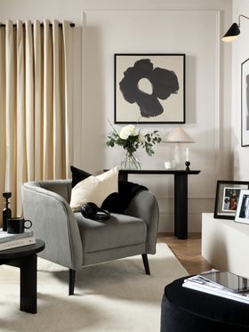 Loren Grey Velvet Armchair - Soft Minimalism Listening Corner