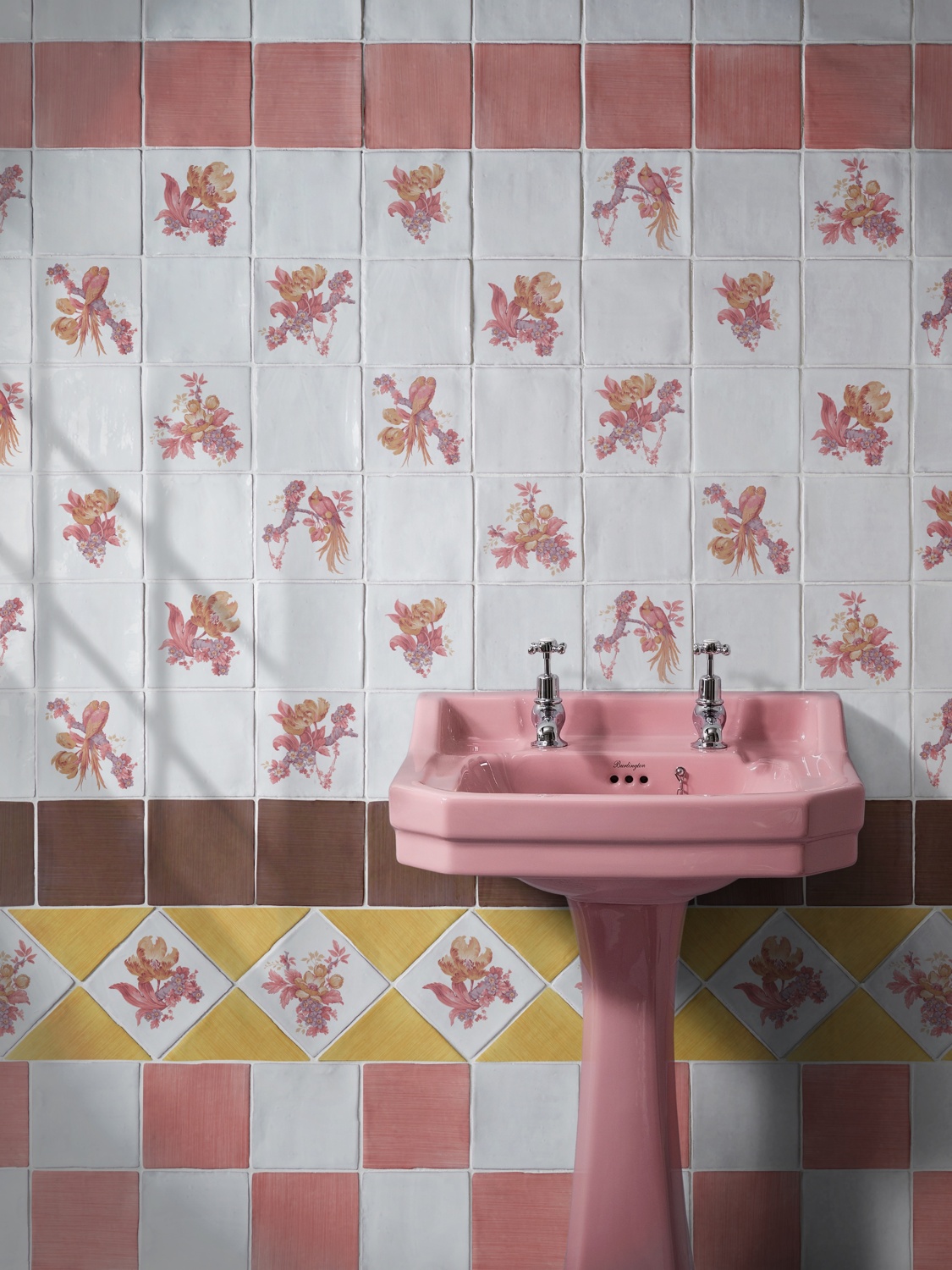 CA PIETRA X DIVINE SAVAGES   LOVEBIRDS TILES   BATHROOM