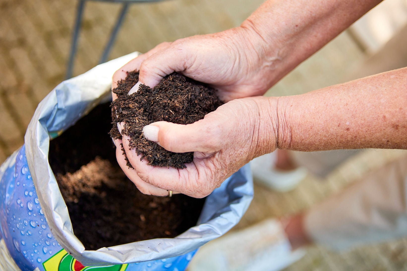 COMPO BIO AQUA DEPOT Universalerde R9A5940 B