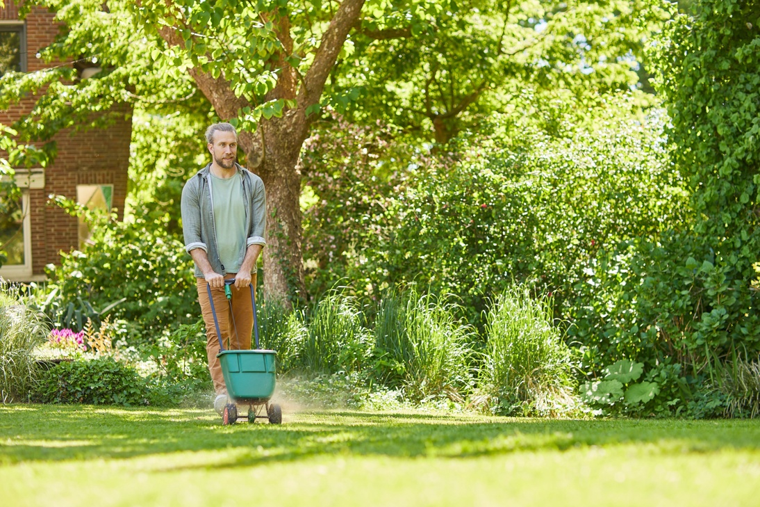 COMPO Rasenduengen Mood