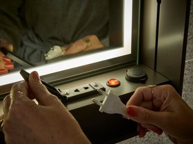 Silhouette 2Pin Charging Socket Detail