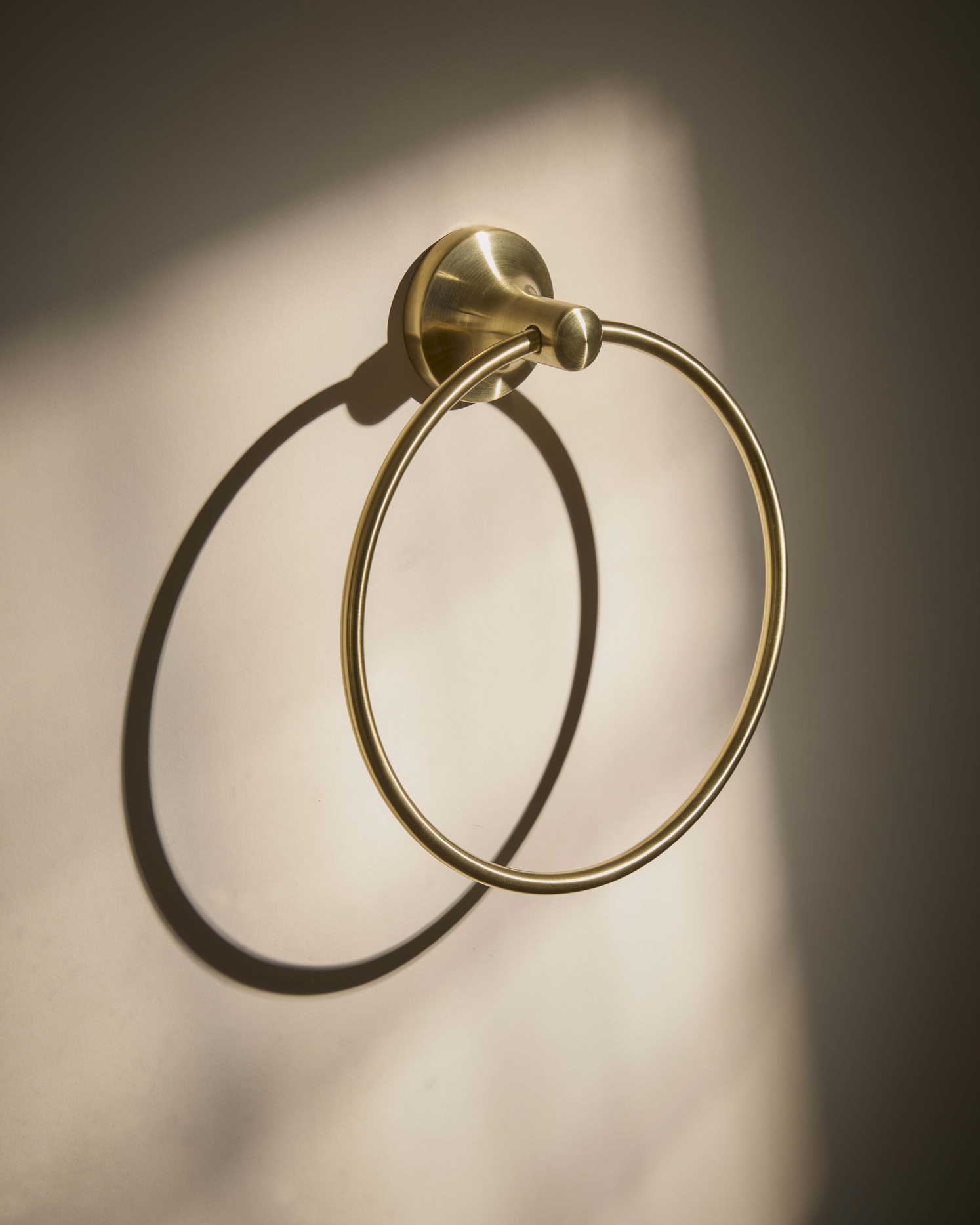 Walcot Towel Ring - Brushed Brass
