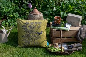 Burr Parsley Cushion _Vintage Flora & Ferns Collection - Perkins & Morley