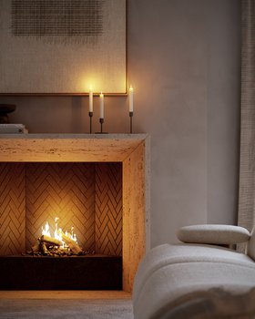 Winter Living Room - Fireplace