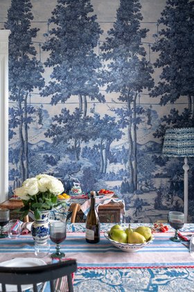 MINDTHEGAP Wallpaper, TRANSYLVANIAN RHAPSODY Anniversary Collection, TOILE DU CARPATHIANS Indigo Wallpaper, Lifestyle Portrait
