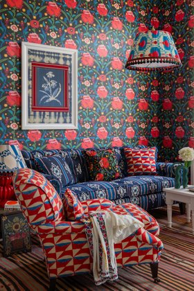 MINDTHEGAP Wall Art, TRANSYLVANIAN RHAPSODY, PHANTOM FLORA I, Lifestyle Portrait