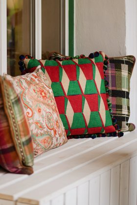 MINDTHEGAP Fabrics, ENDLESS SCARLET Linen FB00186 Lifestyle Portrait