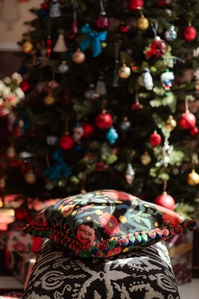 MINDTHEGAP Home, A Transylvanian Christmas, Lifestyle Portrait