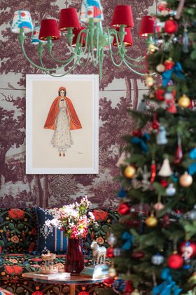 MINDTHEGAP Home, A Transylvanian Christmas, Lifestyle Portrait