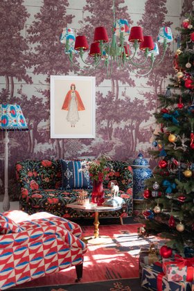 MINDTHEGAP Home, A Transylvanian Christmas, Lifestyle Portrait