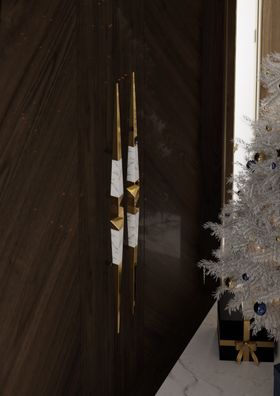 Spear Door Hardware with a Christmassy Feel