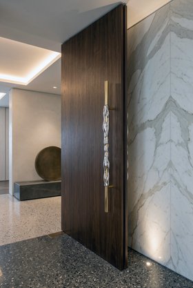 Hallway Decor | Roman Door Hardware