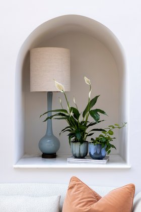 Rowe Navy Drip Reactive Glaze Planter, H 13cm, D 14.5cm