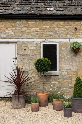 Outdoor Claymont Ripple Stone Planter, Set of 3