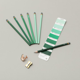  Gradient Sketching Pencils in Green