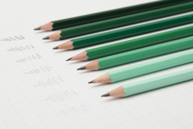  Gradient Sketching Pencils in Green