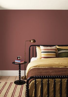 Benjamin Moore, Southwest Pottery 048, Swiss Coffee OC 45, From £20.75 Per 0.94l