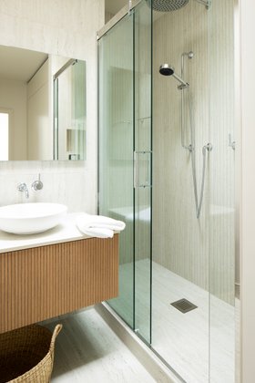 Matki EauZone Slider in Harley Street