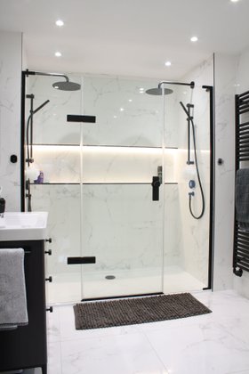 Matki EauZone Hinged Door With Hinge Panel And Inline Panel For Recess with Matt Black finish Double Shower
