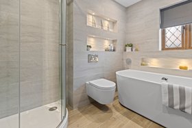 Matki-ONE Curved Enclosure