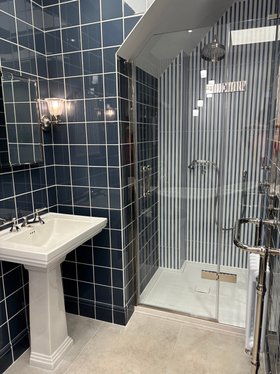 Matki EauZone Bespoke shower screen