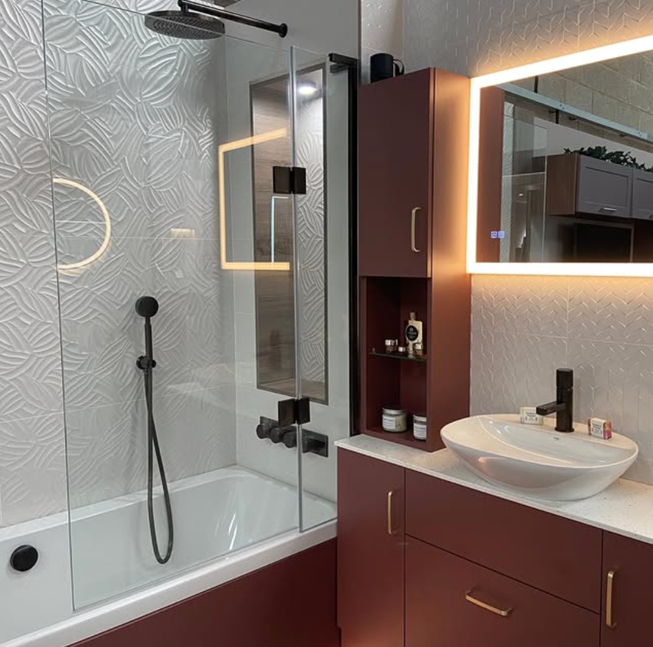 Modern Bathroom featuring Swadling Brassware in Dark Bronze finish