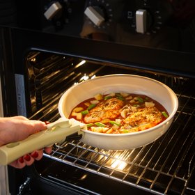 17pc Cream Pan Set with Removable Handles
